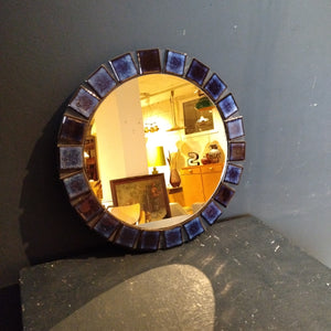 Spiegel mit Fliesenrahmen