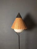 Stehlampe