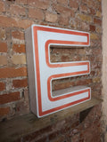EEE Leuchtbuchstabe  /