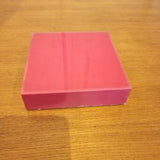 Plastikbuchstabe i -Punkt
