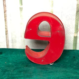 eee  Leuchtbuchstabe  /