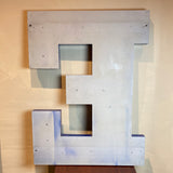 EEE Riesen-Metallbuchstabe /
