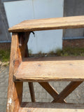 französische Holzleiter zur Dekoration