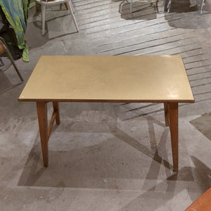 Tisch Holz mit Kunststoff beschichteter Tischplatte