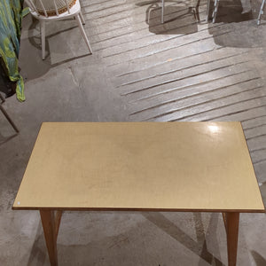 Tisch Holz mit Kunststoff beschichteter Tischplatte +