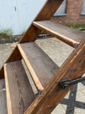 französische Holzleiter zur Dekoration