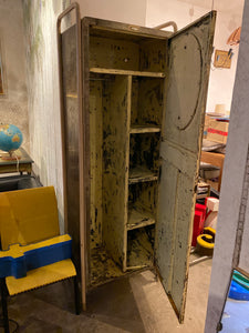 Kleiderschrank Industrial Medizinschrank 60er 70er