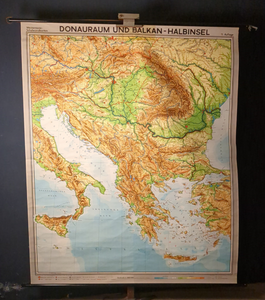 (149) Schulrollkarte, Donauraum und Balkan Halbinsel
