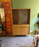 Vitrinenschrank Holz  /