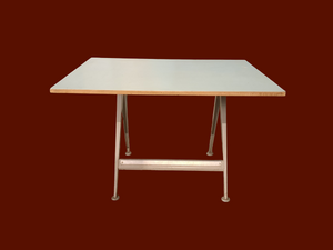 Schreibtisch Holz/Metall gestell  /