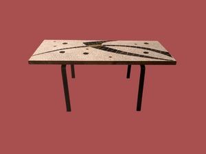 Couchtisch mit Mosaik Oberfläche  /