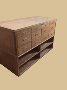 Schubladen Schrank  /
