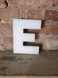 EEE Leuchtbuchstabe   /