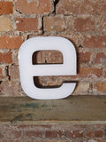 eee Kunststoff Buchstabe  /