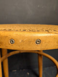 Hocker Holz Thonet mit Sitzfläche aus Wiener Geflecht   /