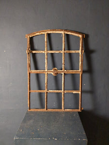 Dänisches Stallfenster Gusseisen aufklappbar  /
