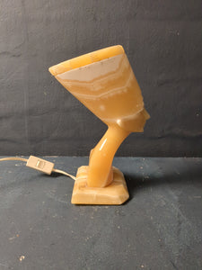 Lampe in Büsten Form der Nofretete aus Onyx   /
