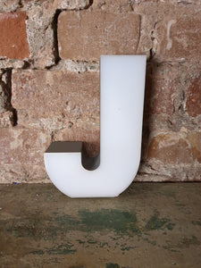 JJJ Leuchtbuchstabe  /