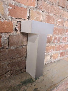 TTT Leuchtbuchstabe  /