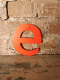 eee Kunststoff Buchstabe  /