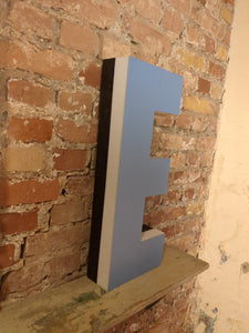 EEE Leuchtbuchstabe  /