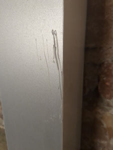 III Leuchtbuchstabe mit Beschädigung ,siehe Foto /