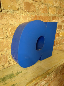 aaa Leuchtbuchstabe  /