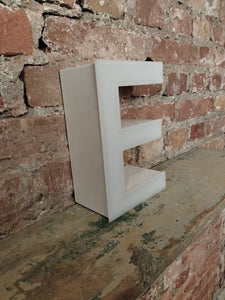 EEE Leuchtbuchstabe  /