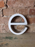 eee Leuchtbuchstabe /
