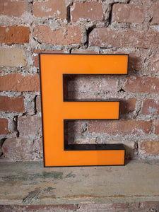 EEE Leuchtbuchstabe  /
