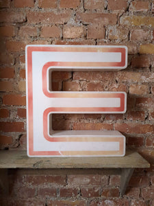EEE Leuchtbuchstabe  / Nr . 1
