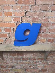 ggg Leuchtbuchstabe /