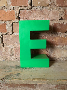 EEE Leuchtbuchstabe  /