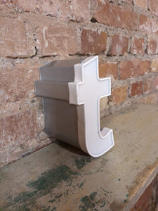 ttt Leuchtbuchstabe  /