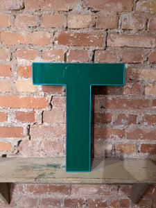 TTT Leuchtbuchstabe  /