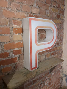 PPP Leuchtbuchstabe  /