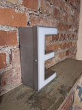EEE Leuchtbuchstabe  /