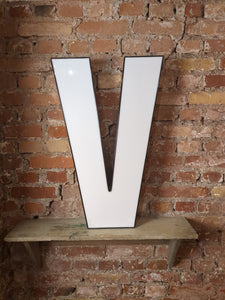 VVV Leuchtbuchstabe  /