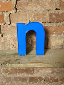 nnn Leuchtbuchstabe  /