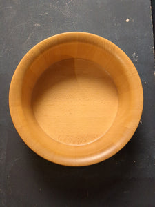 Holzschale von Nissen Dänemark. /