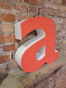 aaa Leuchtbuchstabe  /