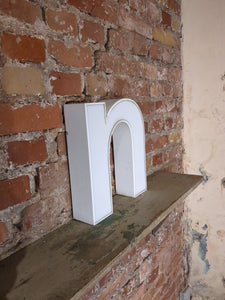 nnn Leuchtbuchstabe  /