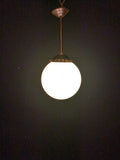 Deckenlampe Kugelform weiß 30er Jahre  /