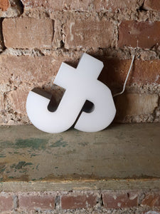 JJJ Leuchtbuchstabe  /