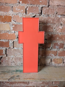 ttt Leuchtbuchstabe  /