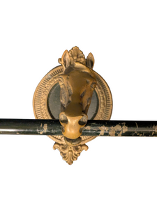 Garderobe aus Messing