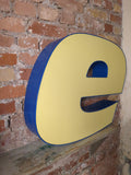 eee Leuchtbuchstabe  /