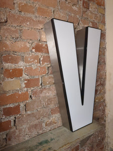 VVV Leuchtbuchstabe  /