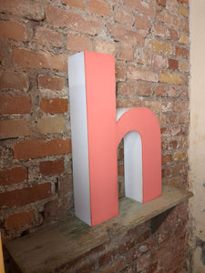 hhh Leuchtbuchstabe  /
