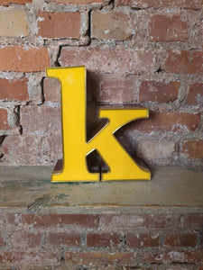 kkk Leuchtbuchstabe  /